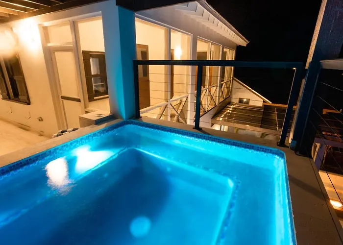 Villa Casa Bonita And Mistico Club Boat Shuttle