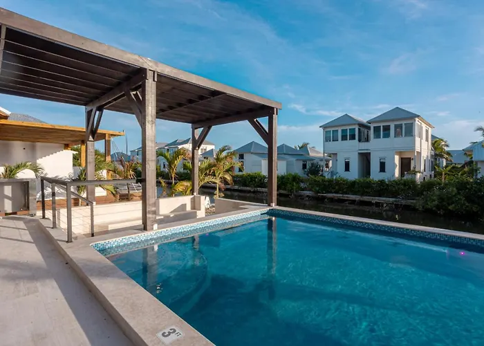 Casa Bonita And Mistico Club Boat Shuttle Villa